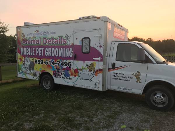 Box Truck Mobile Pet Grooming for Sale 